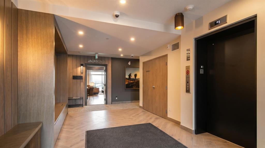 402-10 Cascade Ridge, Canmore, AB
