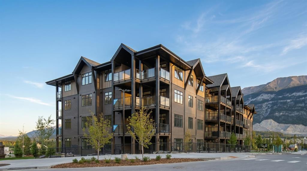 402-10 Cascade Ridge, Canmore, AB