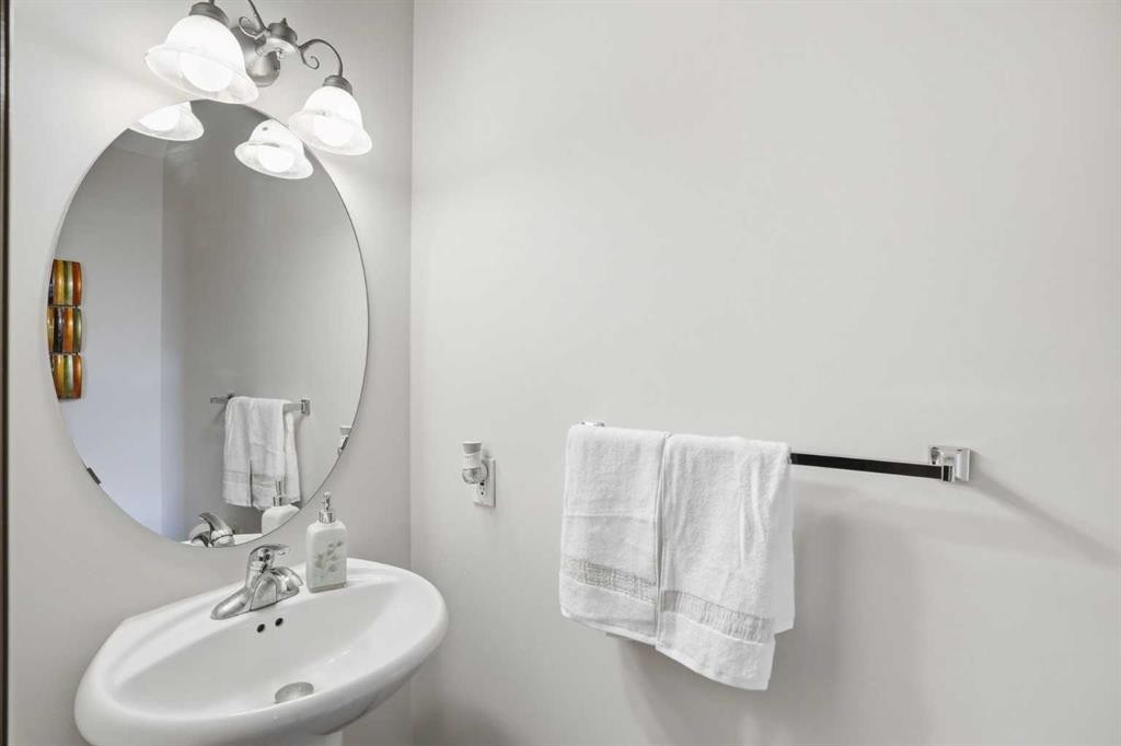 6 Springborough Green Sw, Calgary, AB