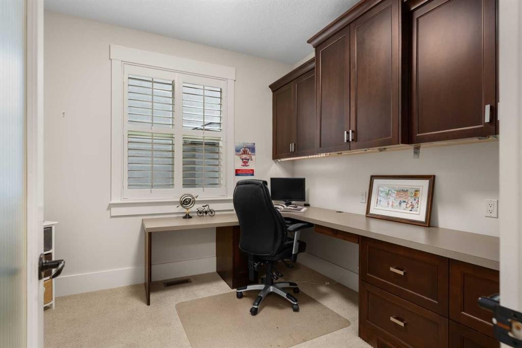 11 Aspen Cliff Place Sw, Calgary, AB - Indoor Photo Showing Office