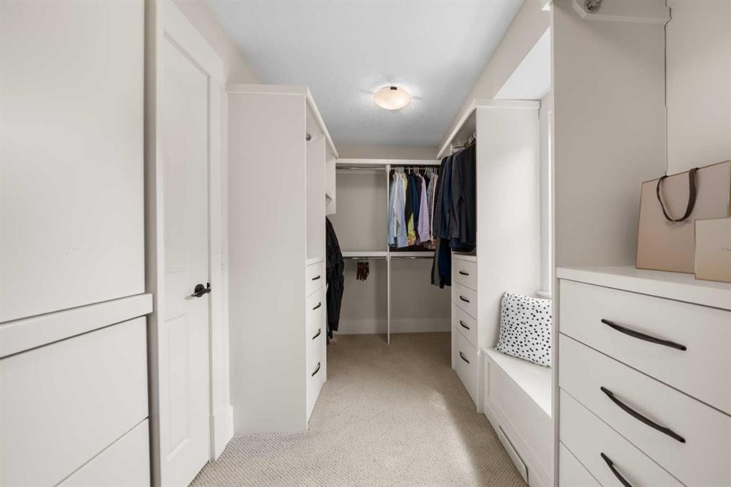 11 Aspen Cliff Place Sw, Calgary, AB - Indoor