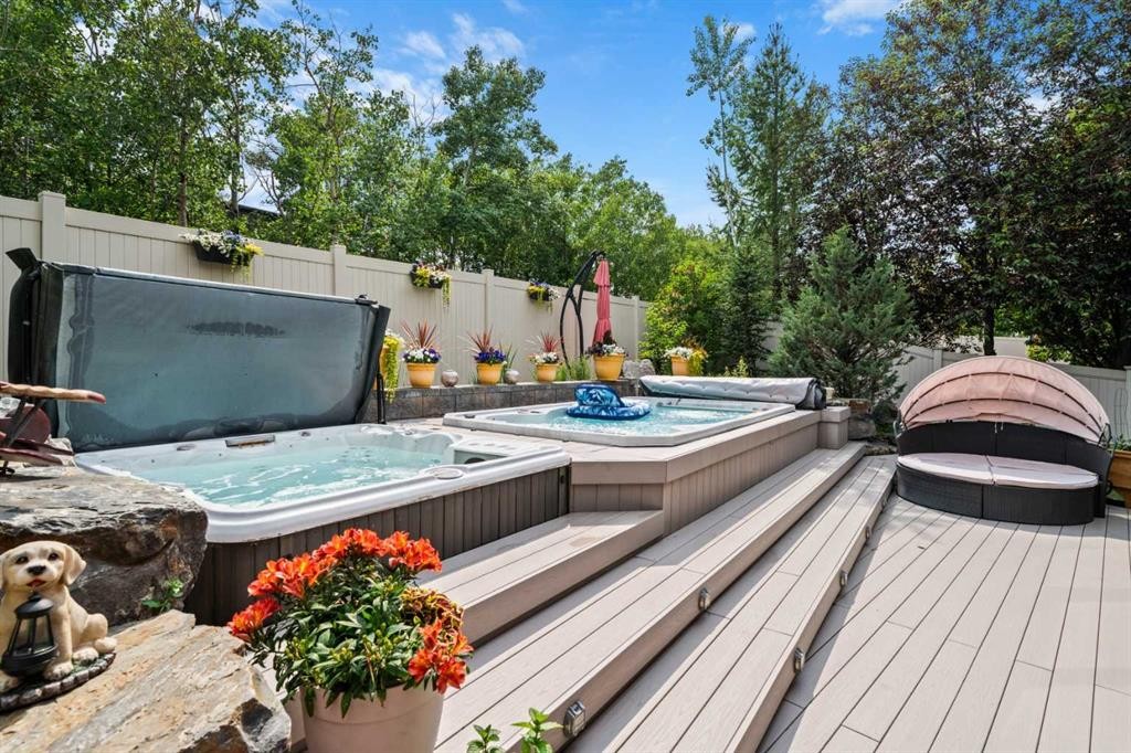 11 Aspen Cliff Place Sw, Calgary, AB - Outdoor With Deck Patio Veranda