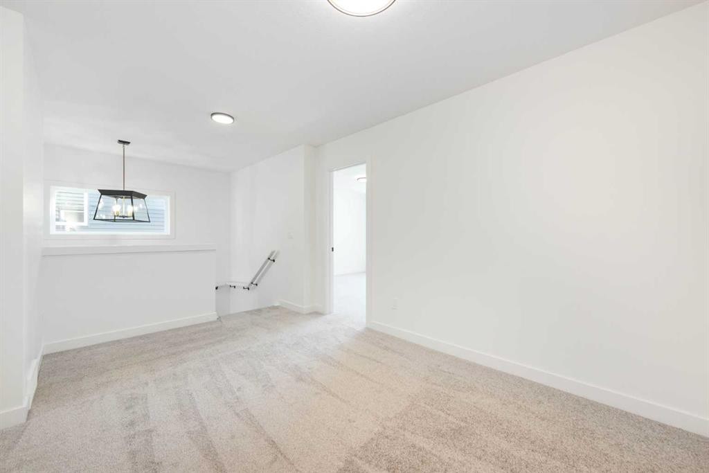 96 Heritage Manor, Cochrane, AB