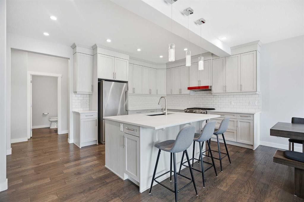 452 Evansglen Drive Nw, Calgary, AB