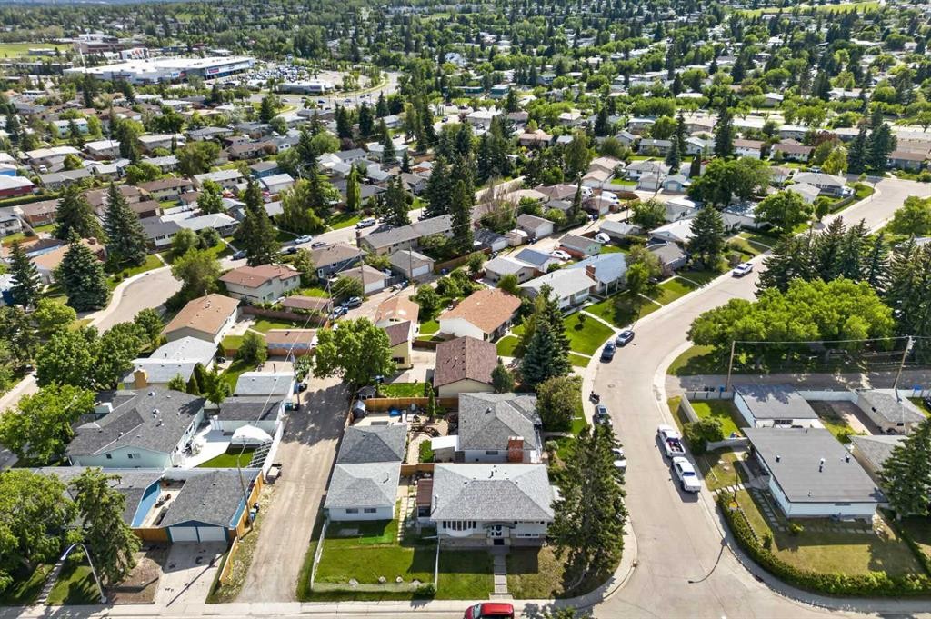 135 Huntcroft Way Ne, Calgary, AB