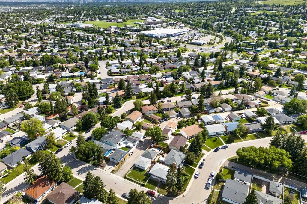 135 Huntcroft Way Ne, Calgary, AB
