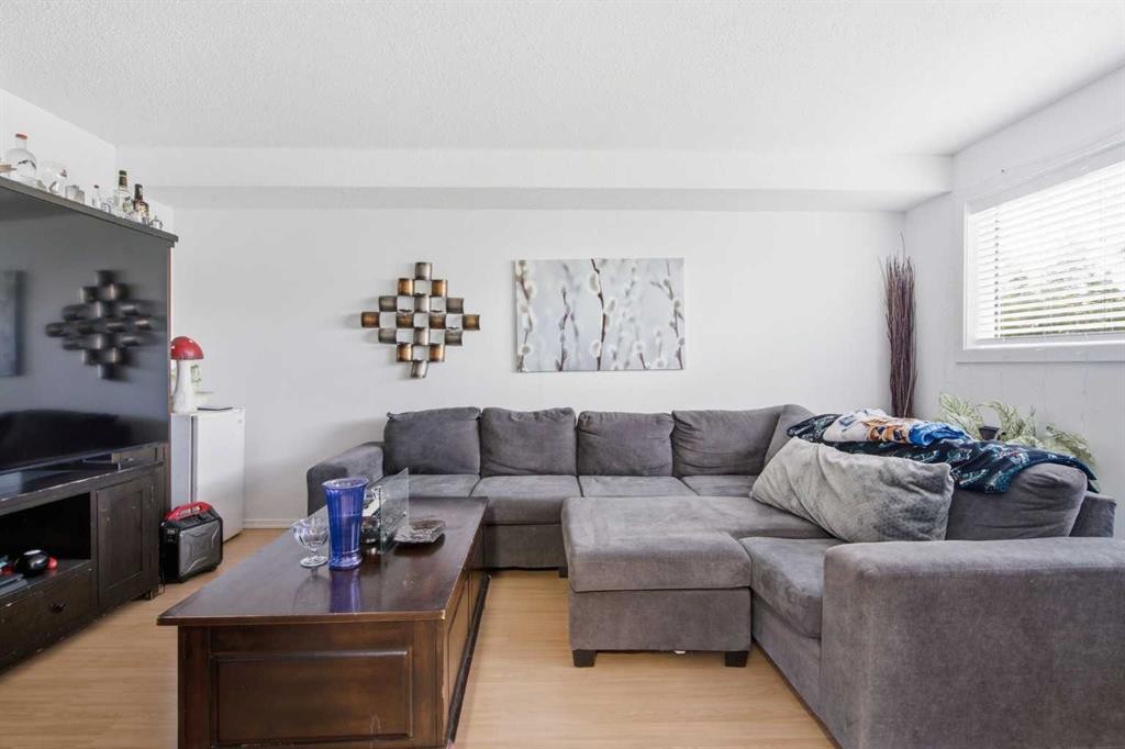 196 Gordon Drive Sw, Calgary, AB