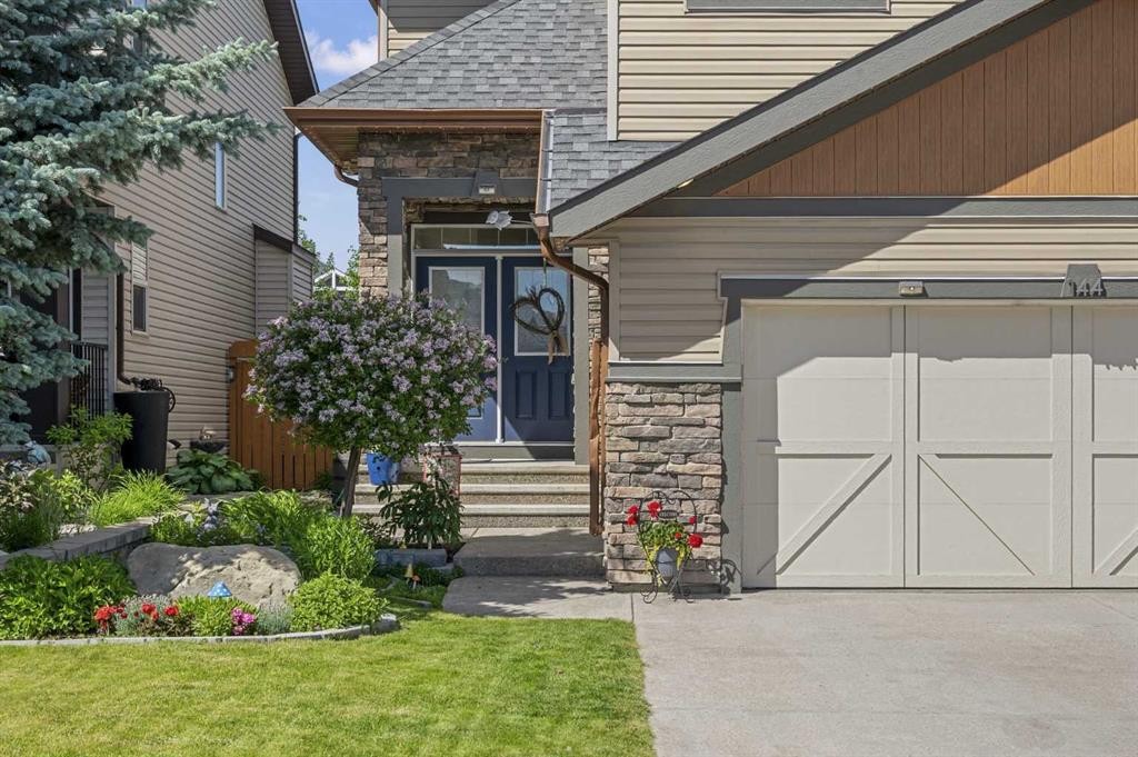 144 Silverado Skies Manor Sw, Calgary, AB - Outdoor