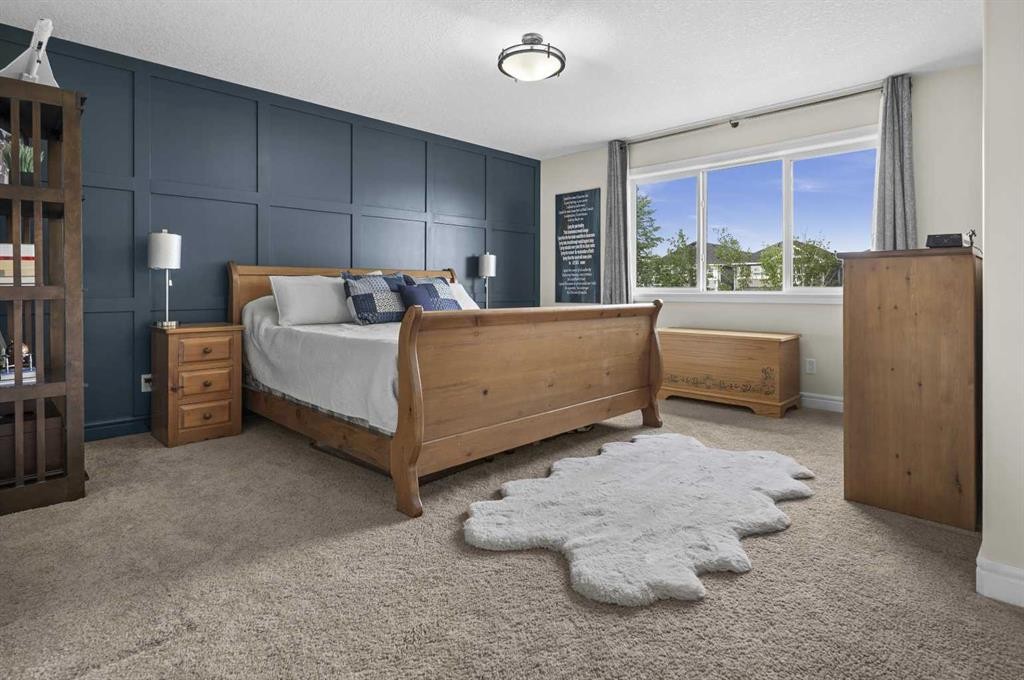 144 Silverado Skies Manor Sw, Calgary, AB - Indoor Photo Showing Bedroom