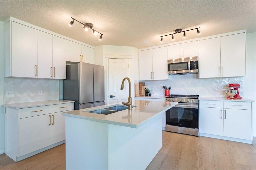 76 Cranfield Place Se, Calgary, AB