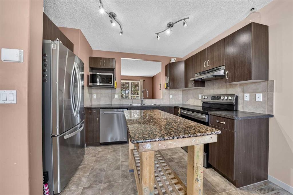447 Silverado Plains Circle Sw, Calgary, AB