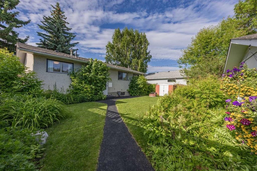 4952 Vanguard Road Nw, Calgary, AB