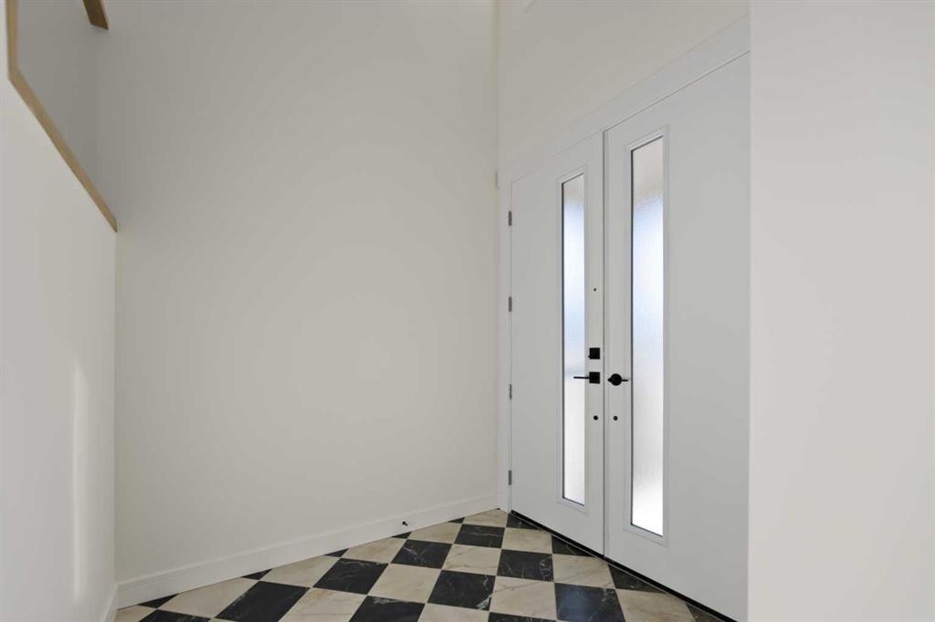 59 Walcrest View Se, Calgary, AB - Indoor Photo Showing Other Room