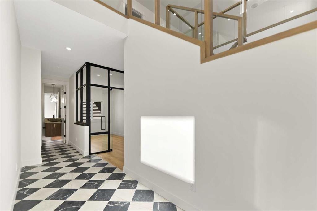 59 Walcrest View Se, Calgary, AB - Indoor Photo Showing Other Room