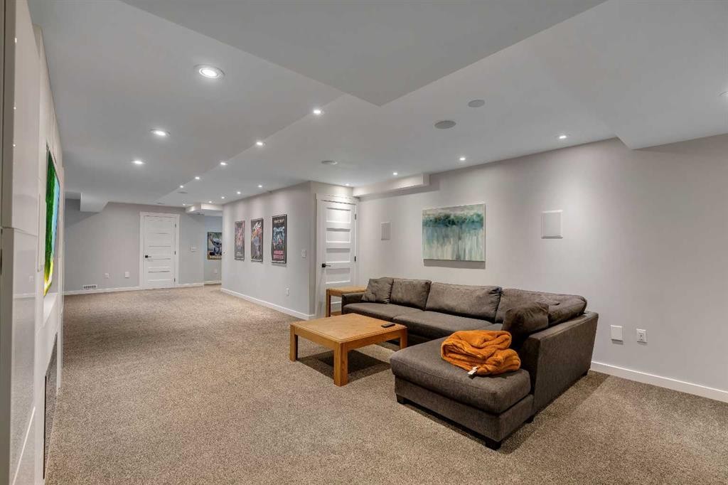 229 22 Avenue Ne, Calgary, AB