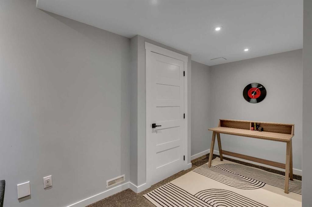 229 22 Avenue Ne, Calgary, AB