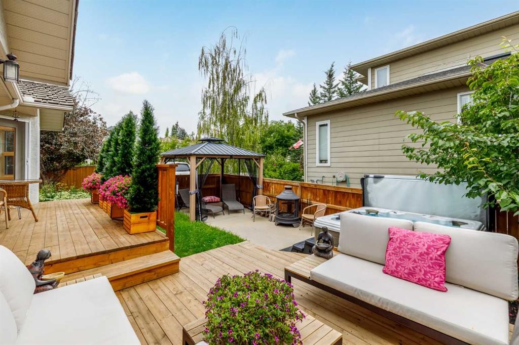 1414 Shawnee Drive Sw, Calgary, AB