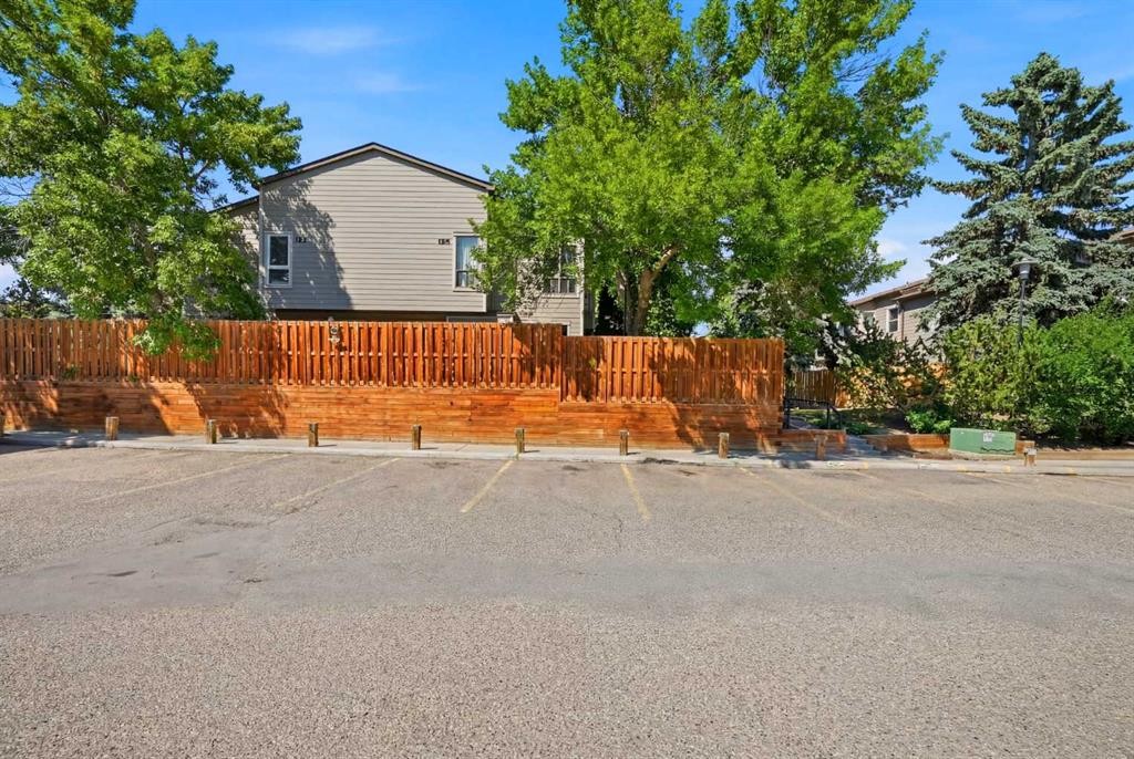 1-108 Grier Terrace Ne, Calgary, AB