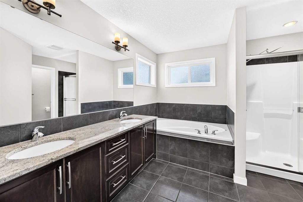 56 Panatella Parade Nw, Calgary, AB - Indoor Photo Showing Bathroom