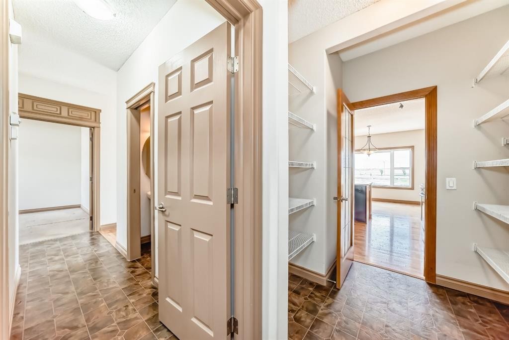 224 Springmere Road, Chestermere, AB