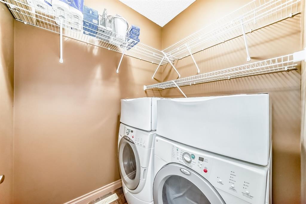 224 Springmere Road, Chestermere, AB