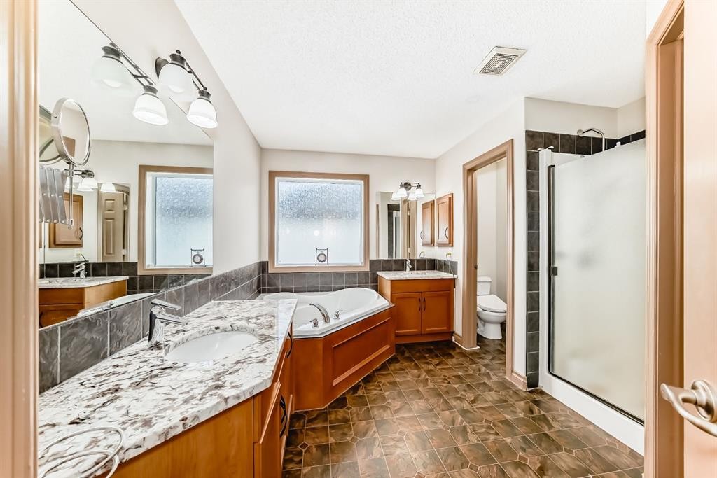 224 Springmere Road, Chestermere, AB