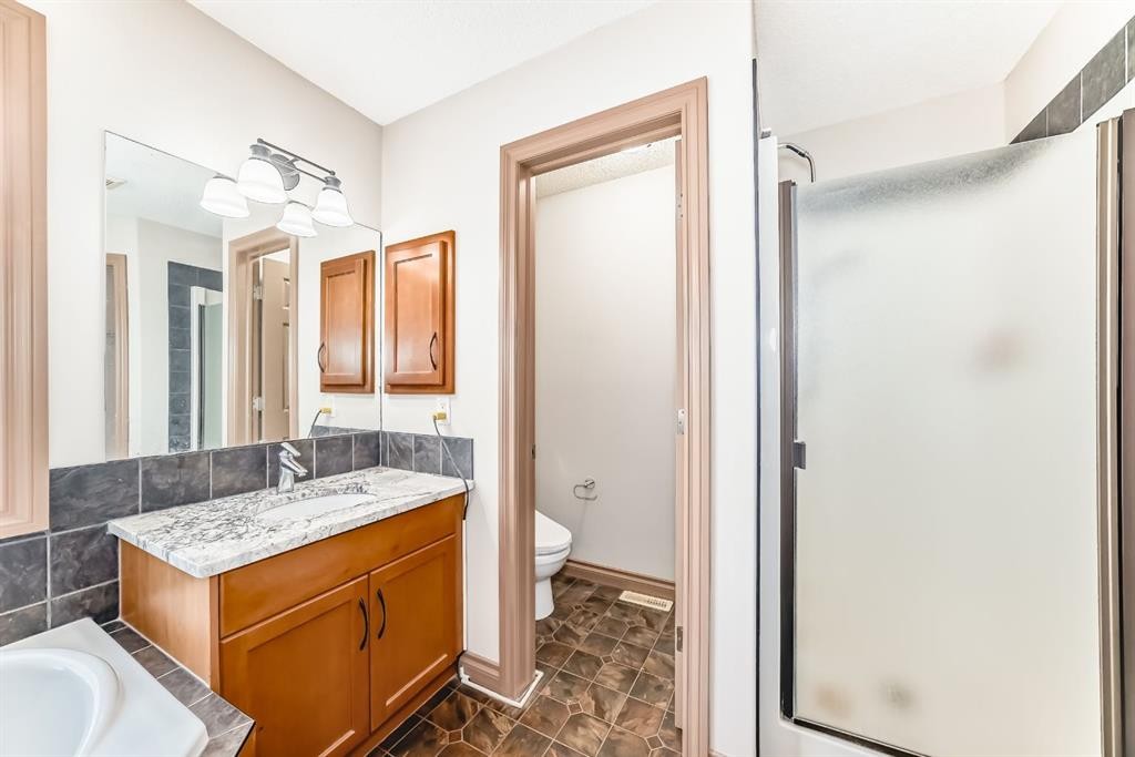 224 Springmere Road, Chestermere, AB