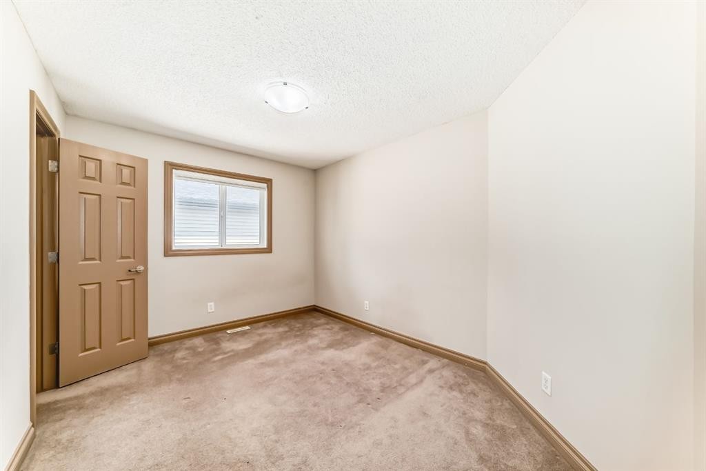 224 Springmere Road, Chestermere, AB