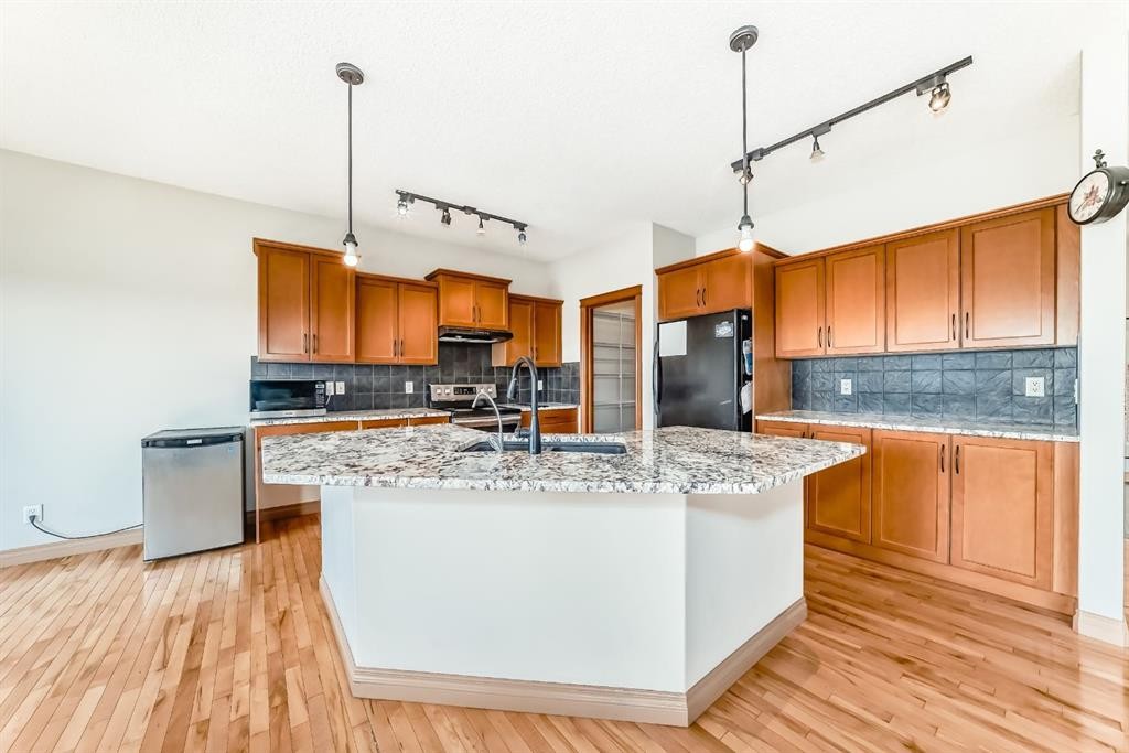 224 Springmere Road, Chestermere, AB