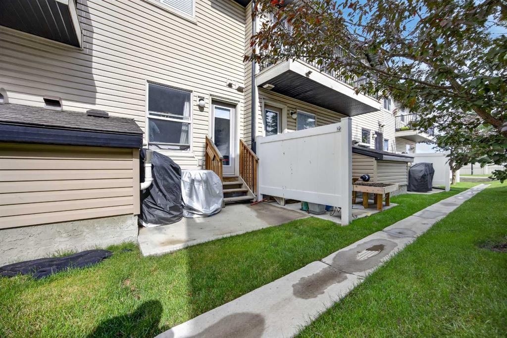 328 Saddlebrook Point Ne, Calgary, AB