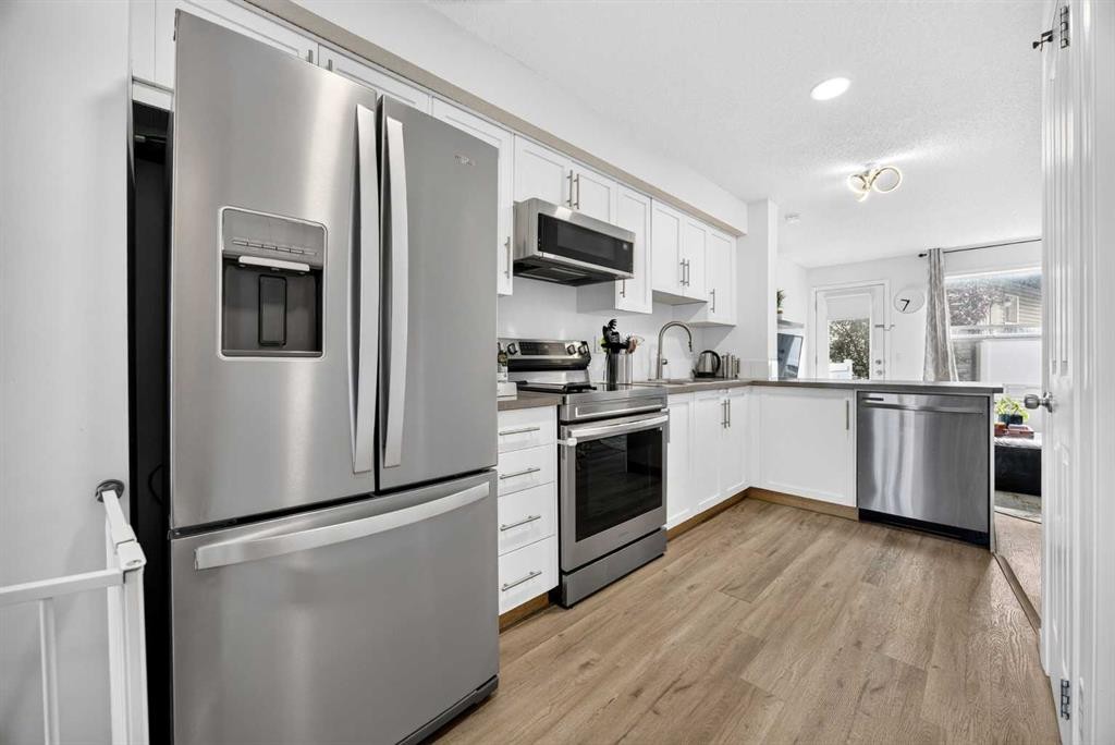 328 Saddlebrook Point Ne, Calgary, AB
