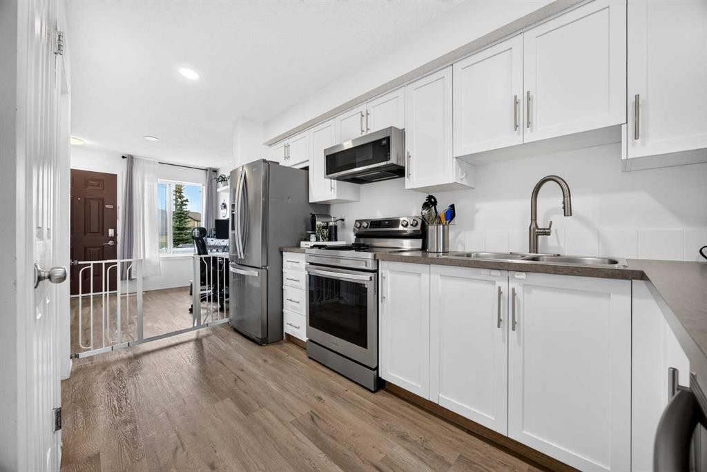 328 Saddlebrook Point Ne, Calgary, AB
