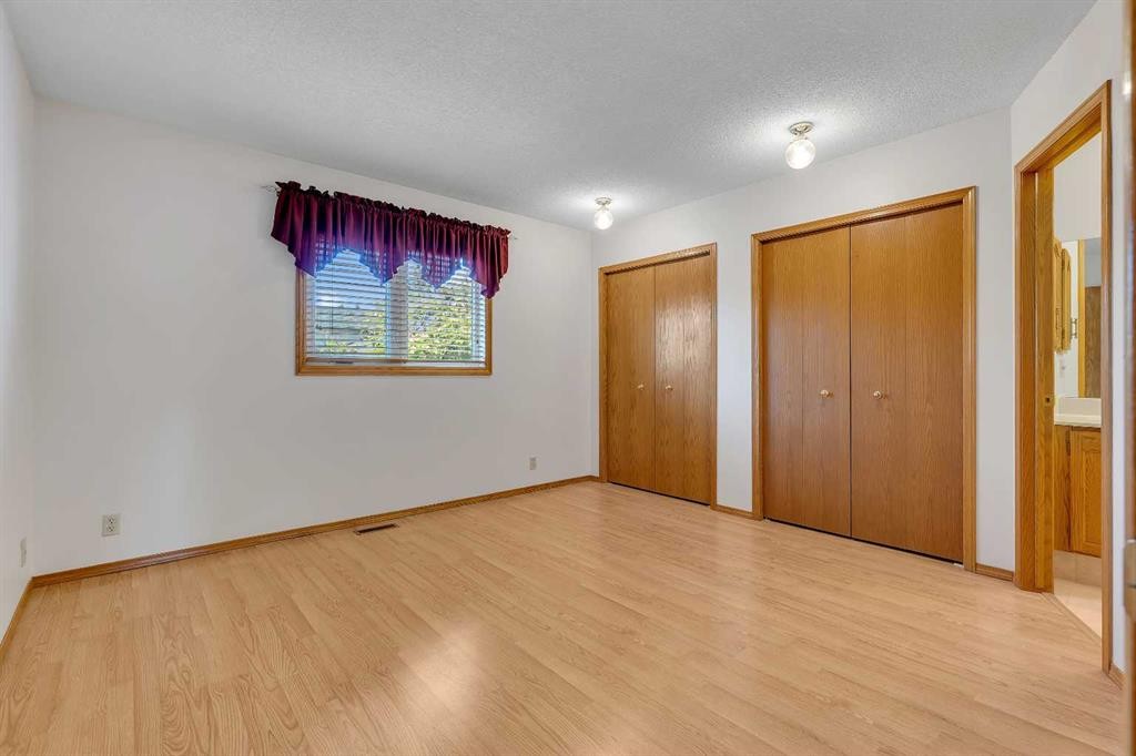 83 Sanderling Road Nw, Calgary, AB