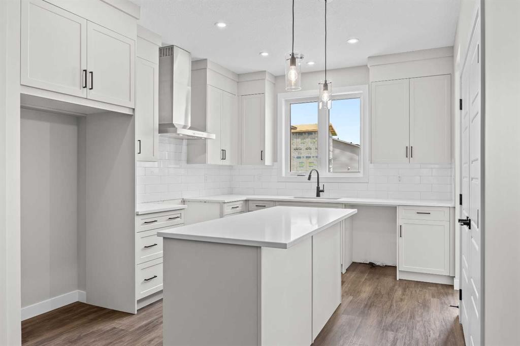 72 Amblefield View Nw, Calgary, AB