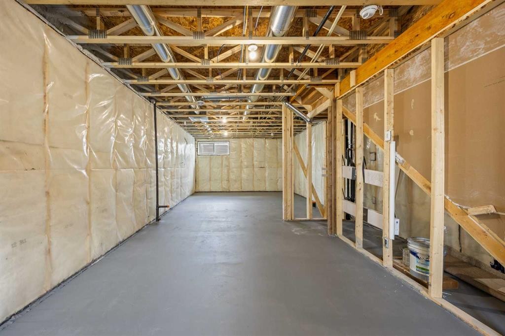 72 Amblefield View Nw, Calgary, AB