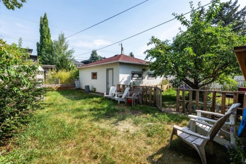 2620 5 Avenue Nw, Calgary, AB - Outdoor