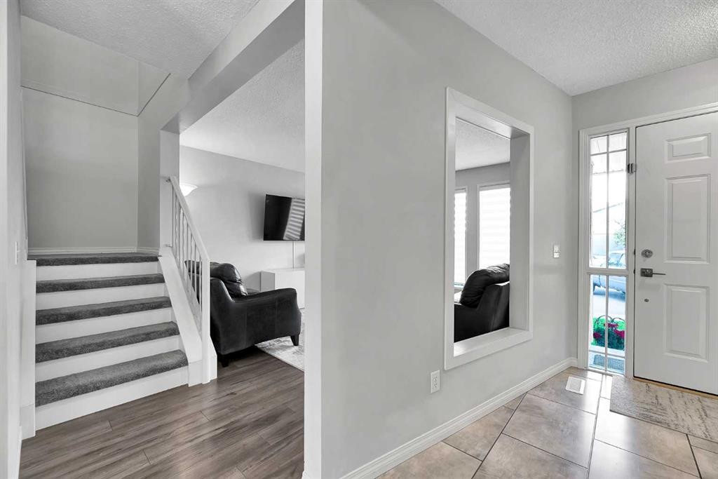 19 Templeton Bay Ne, Calgary, AB