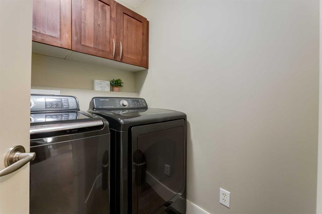 2421 1 Avenue Nw, Calgary, AB
