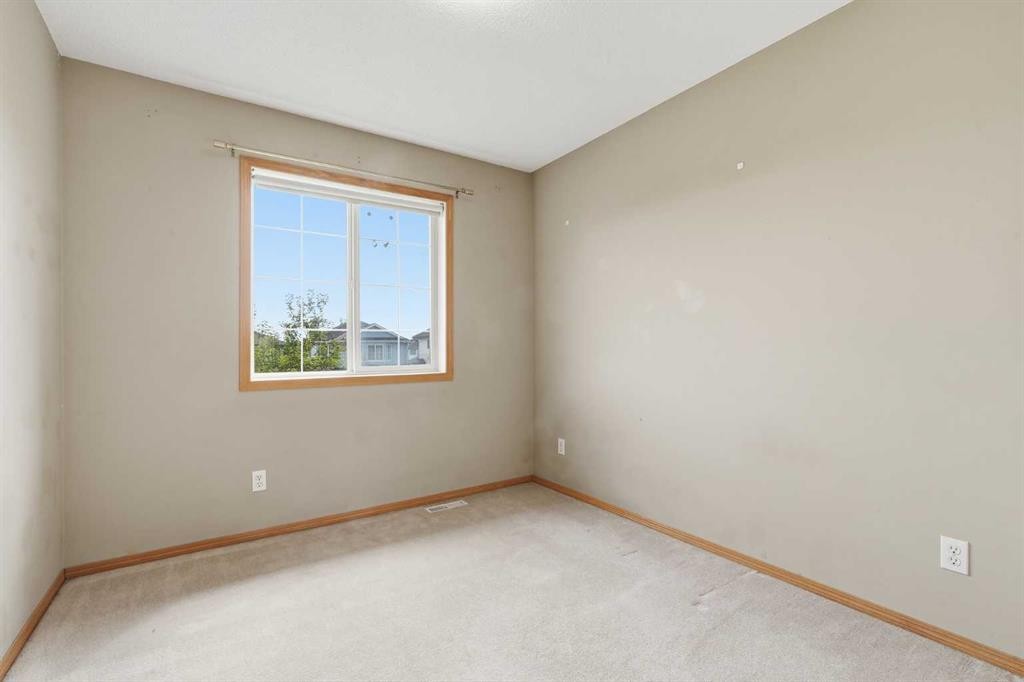 5 Coville Bay Ne, Calgary, AB