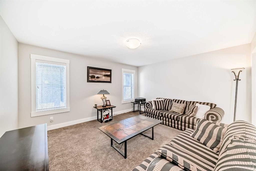 477 Legacy Boulevard Se, Calgary, AB