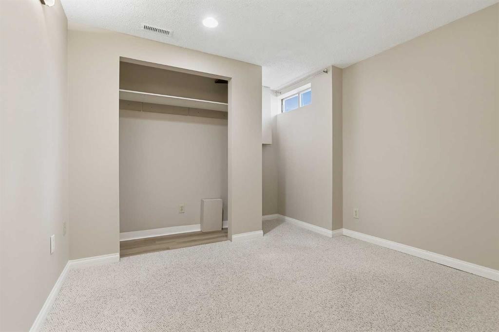 471 Berkley Crescent Nw, Calgary, AB