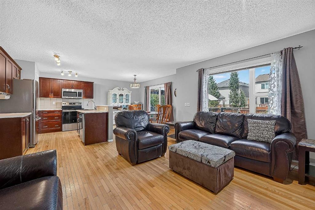960 Copperfield Boulevard Se, Calgary, AB