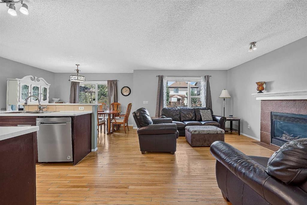 960 Copperfield Boulevard Se, Calgary, AB