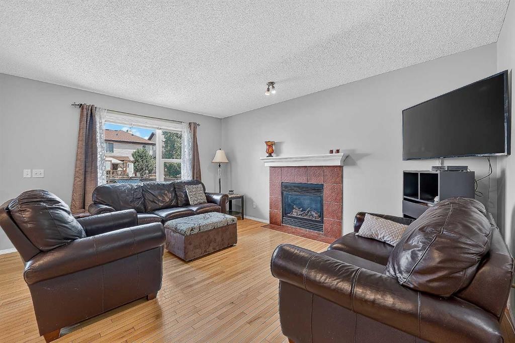 960 Copperfield Boulevard Se, Calgary, AB