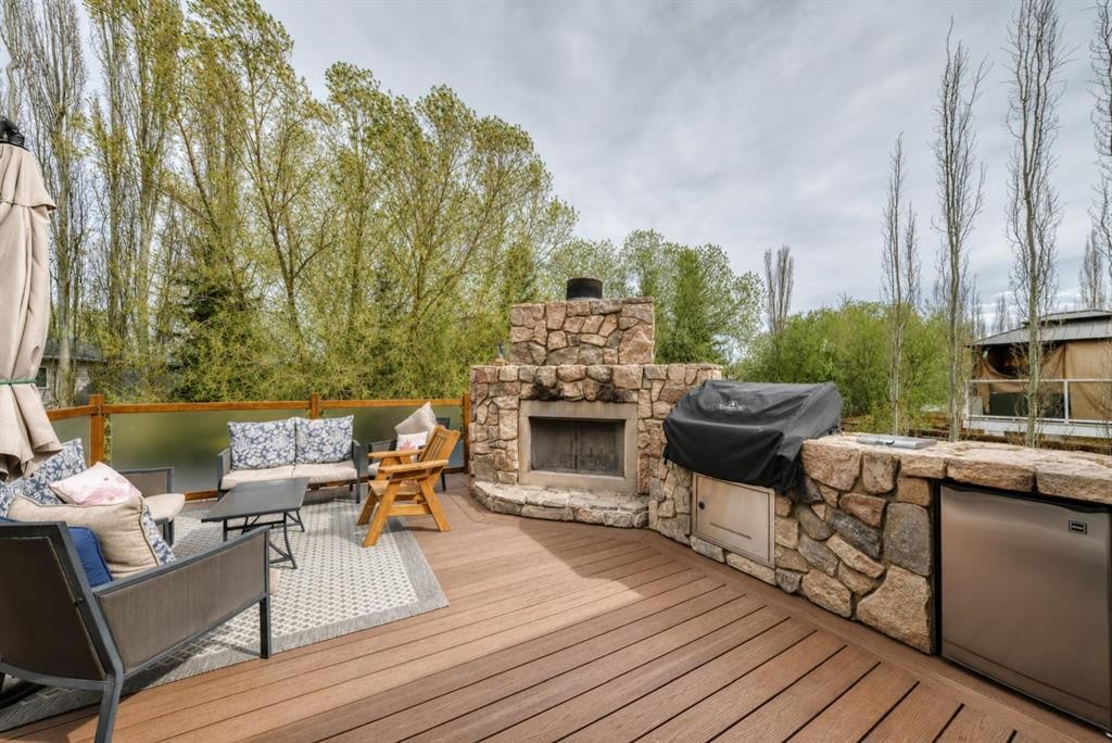 260 Westchester Way, Chestermere, AB