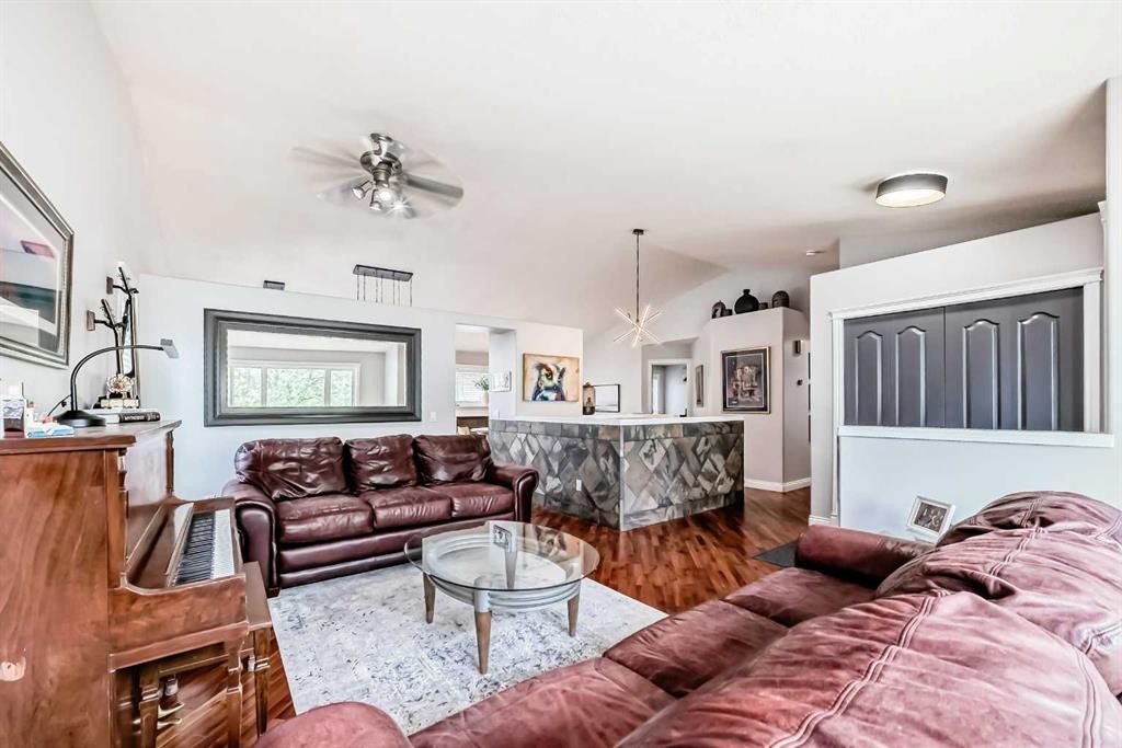 260 Westchester Way, Chestermere, AB