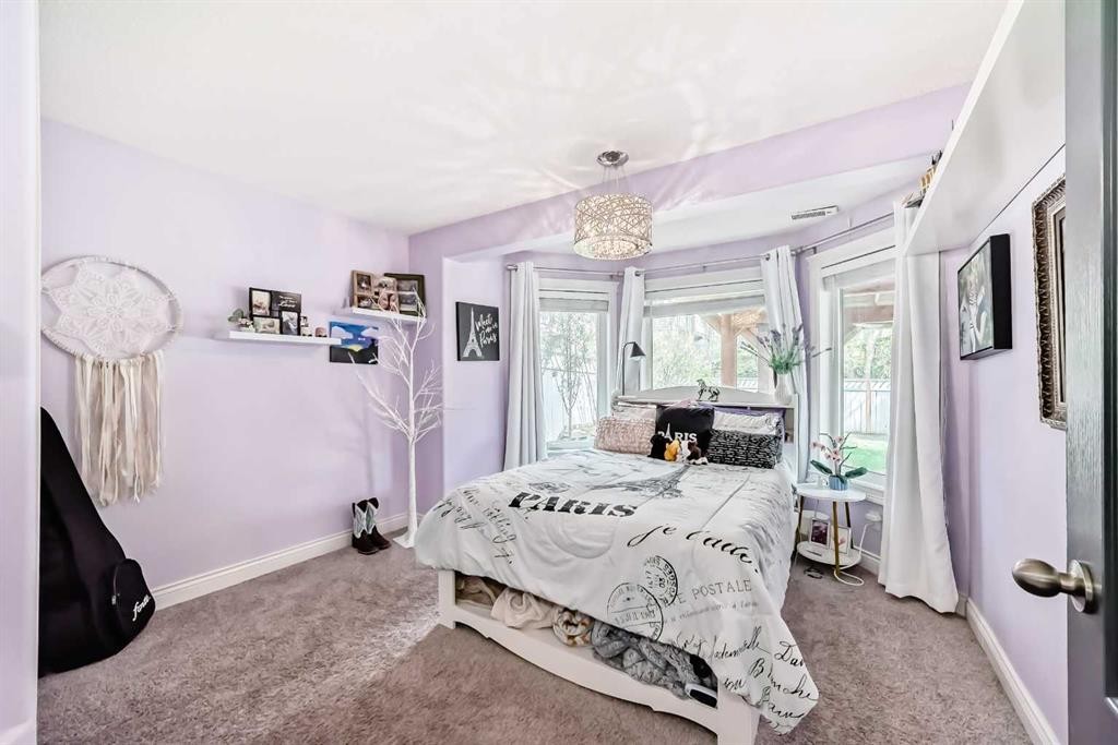 260 Westchester Way, Chestermere, AB