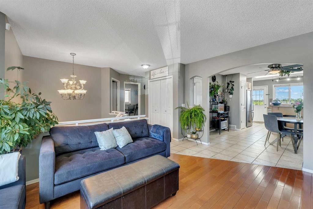 231 Silver Springs Way Nw, Airdrie, AB