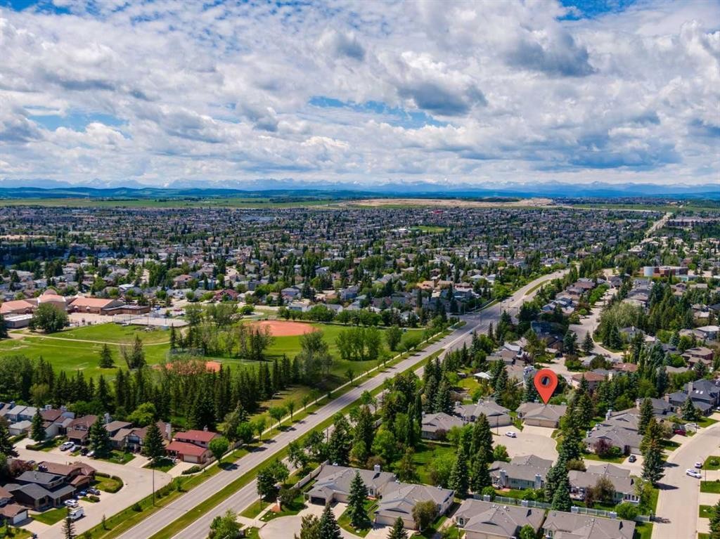 131 Shawnee Manor Sw, Calgary, AB