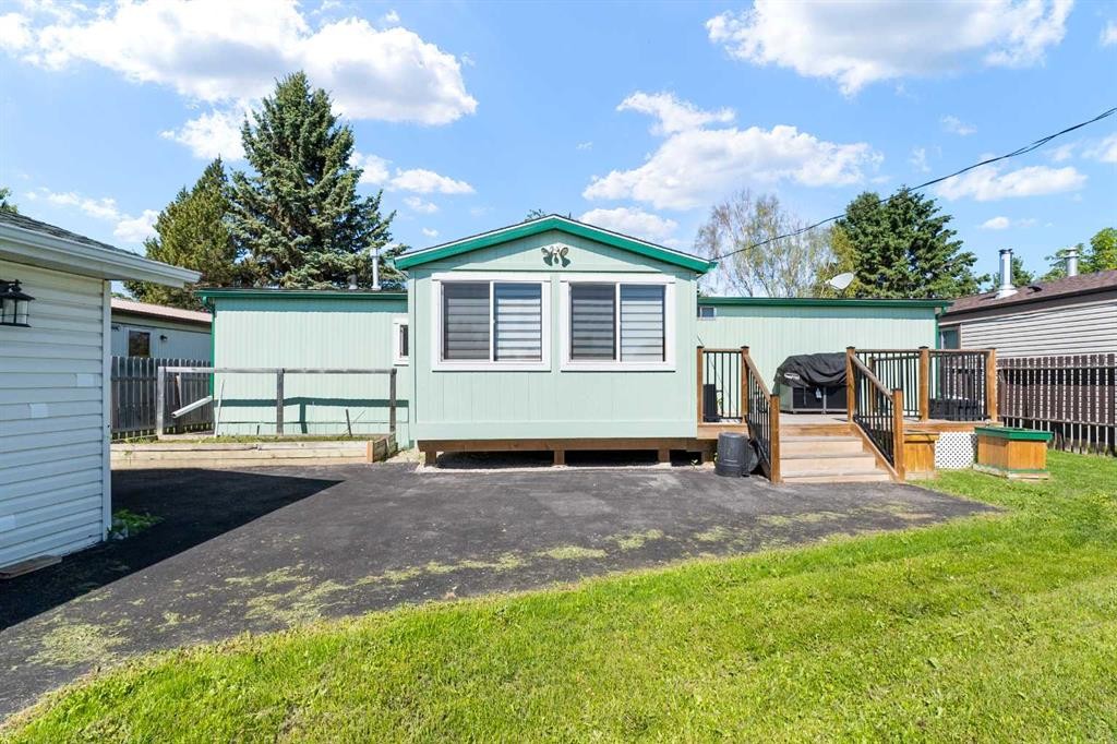 7 Tamarack Crescent Nw, Sundre, AB - Outdoor
